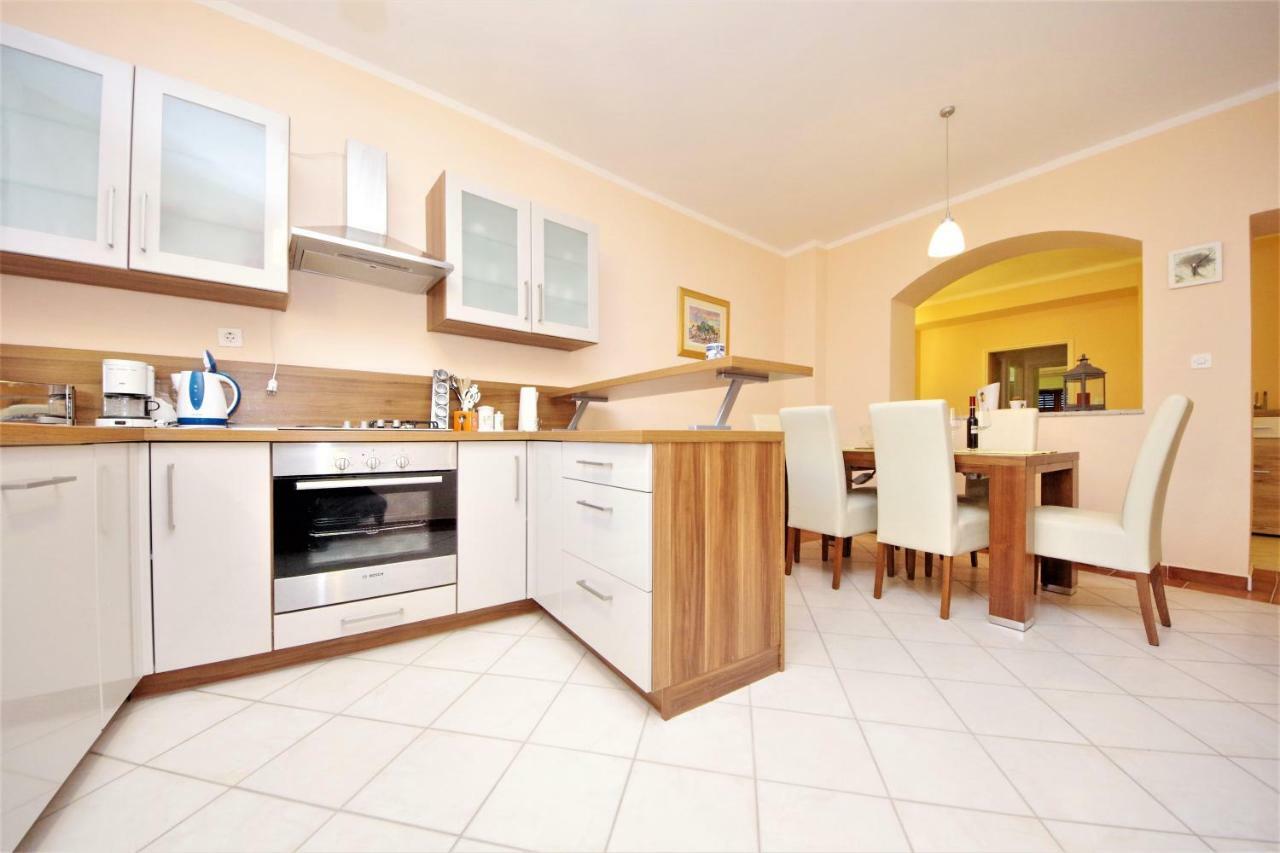 Apartment Martina Задар Екстериор снимка
